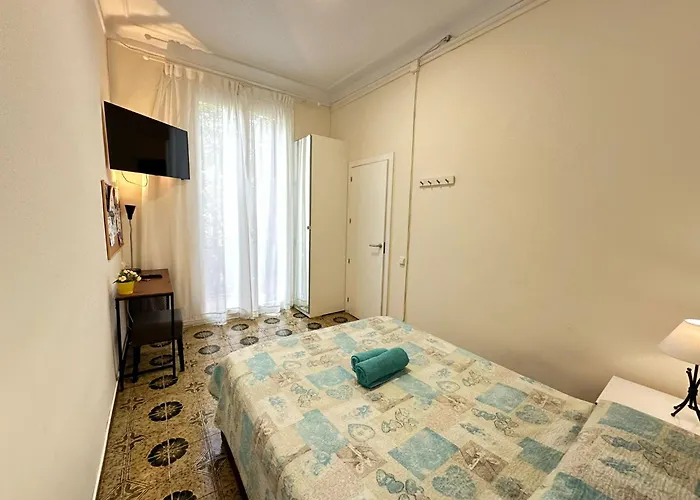 Apartamiento Diputacion 3*