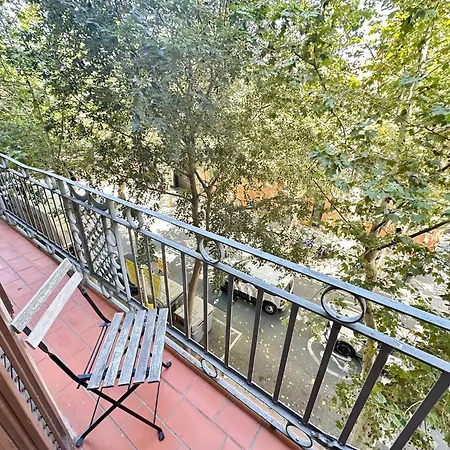 Apartamiento Diputacion Panzió Barcelona